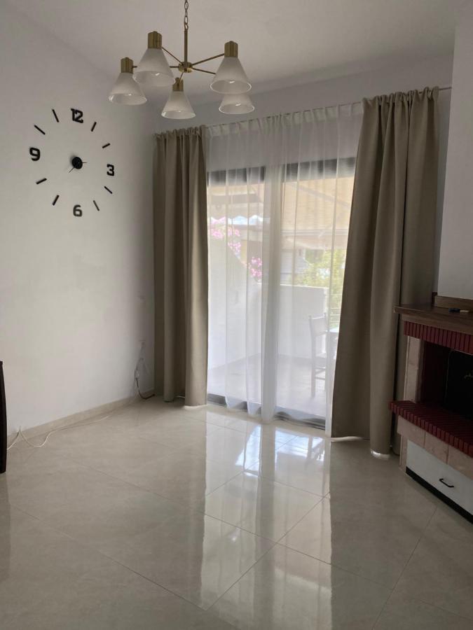 Irini Apartment Ханиоти Экстерьер фото