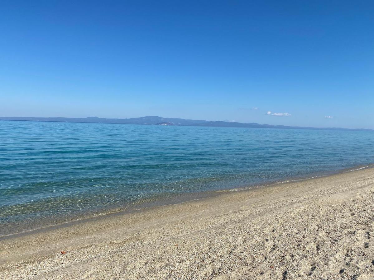 Irini Apartment Ханиоти Экстерьер фото